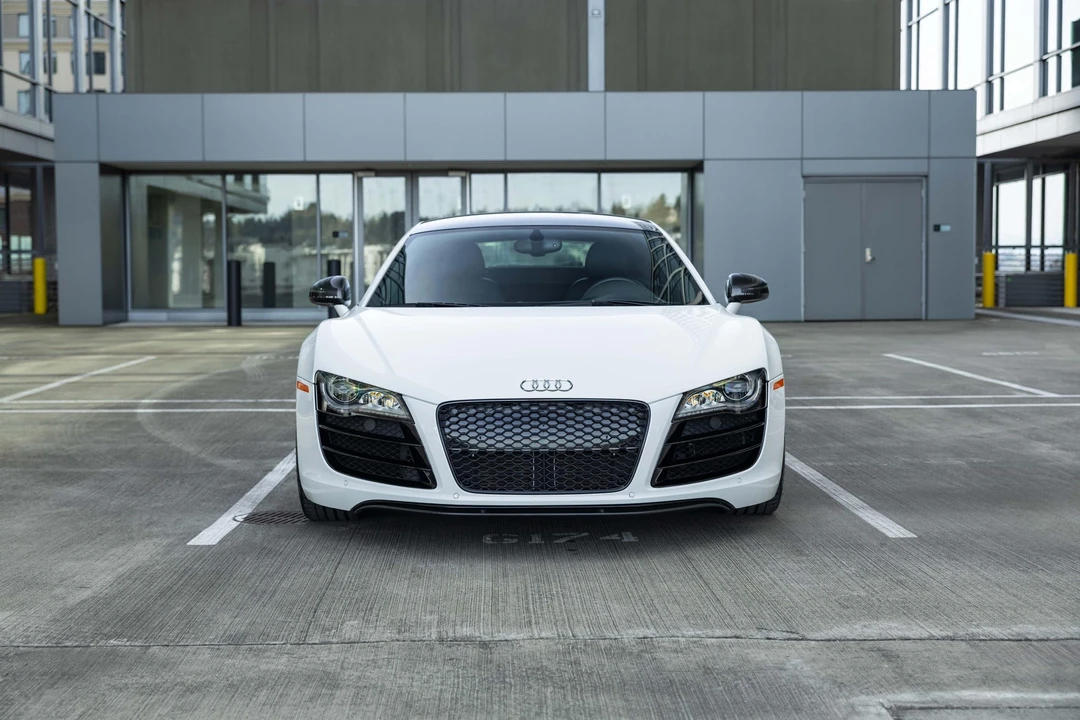 2011 Audi 42 R8 - Image 6 of 31
