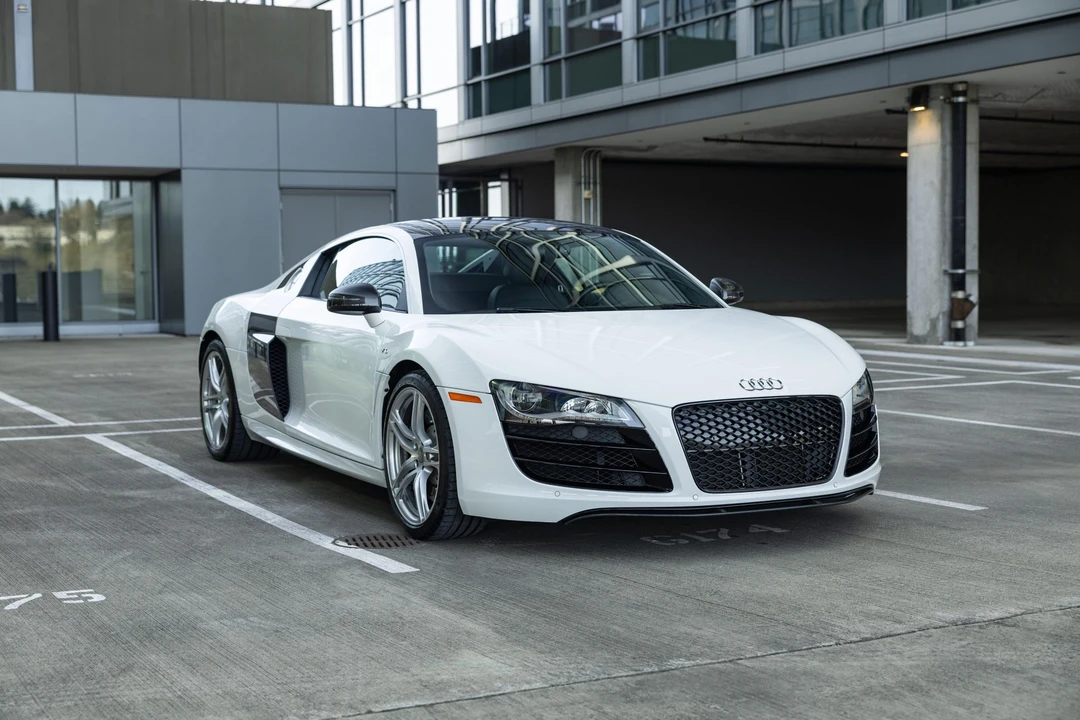 2011 Audi 42 R8 - Image 8 of 31