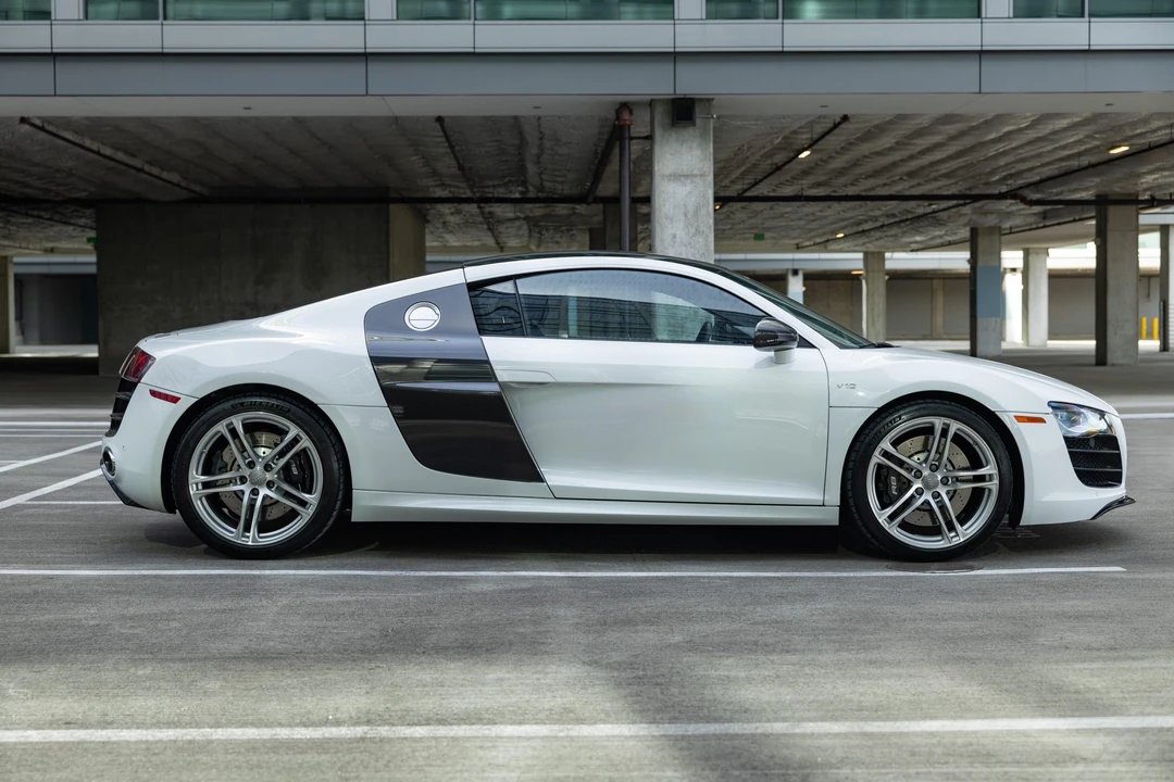2011 Audi 42 R8 - Image 12 of 31