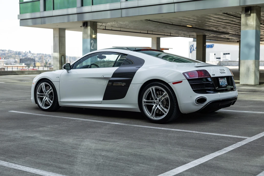 2011 Audi 42 R8 - Image 20 of 31