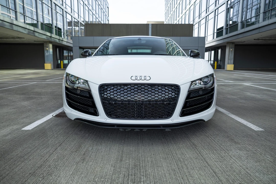 2011 Audi 42 R8 - Image 5 of 31