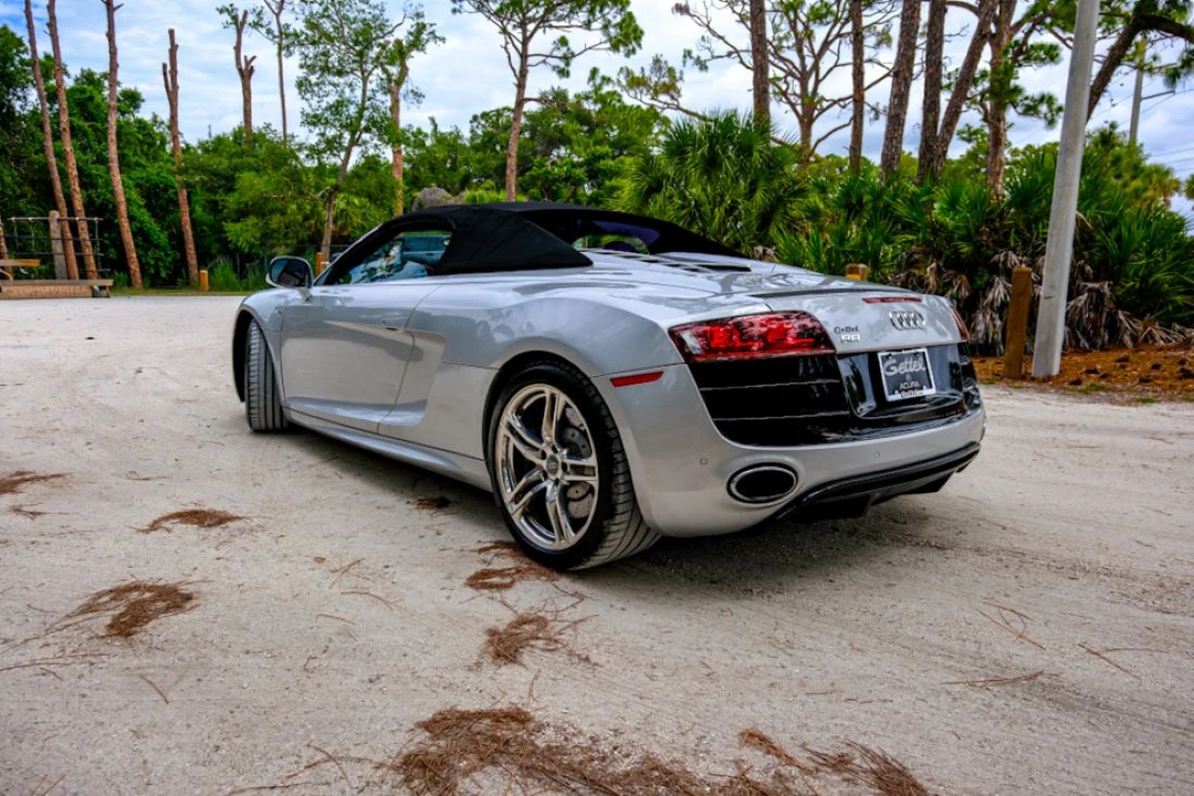 2011 Audi 42 R8 - Image 19 of 31
