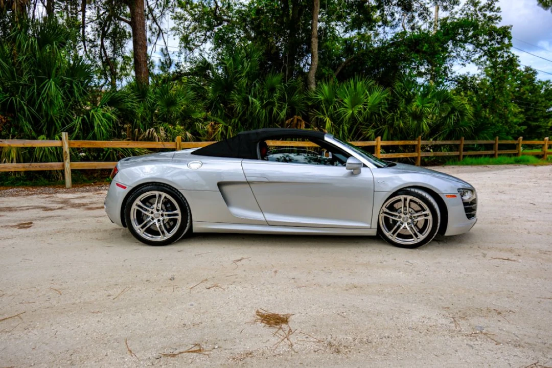2011 Audi 42 R8 - Image 15 of 31