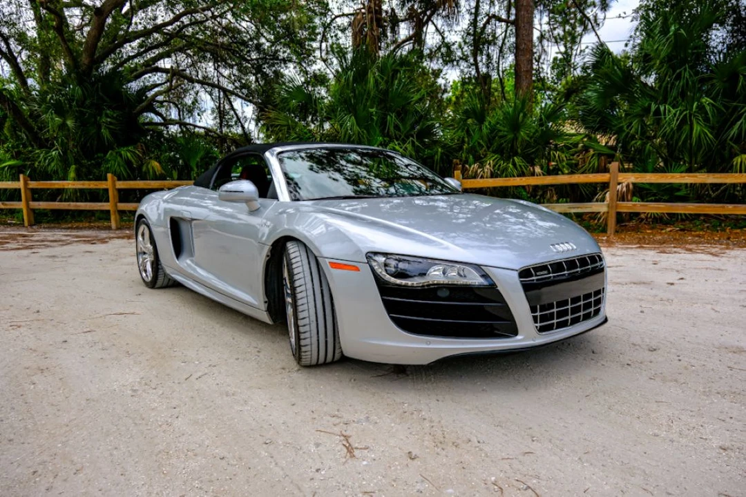 2011 Audi 42 R8 - Image 14 of 31