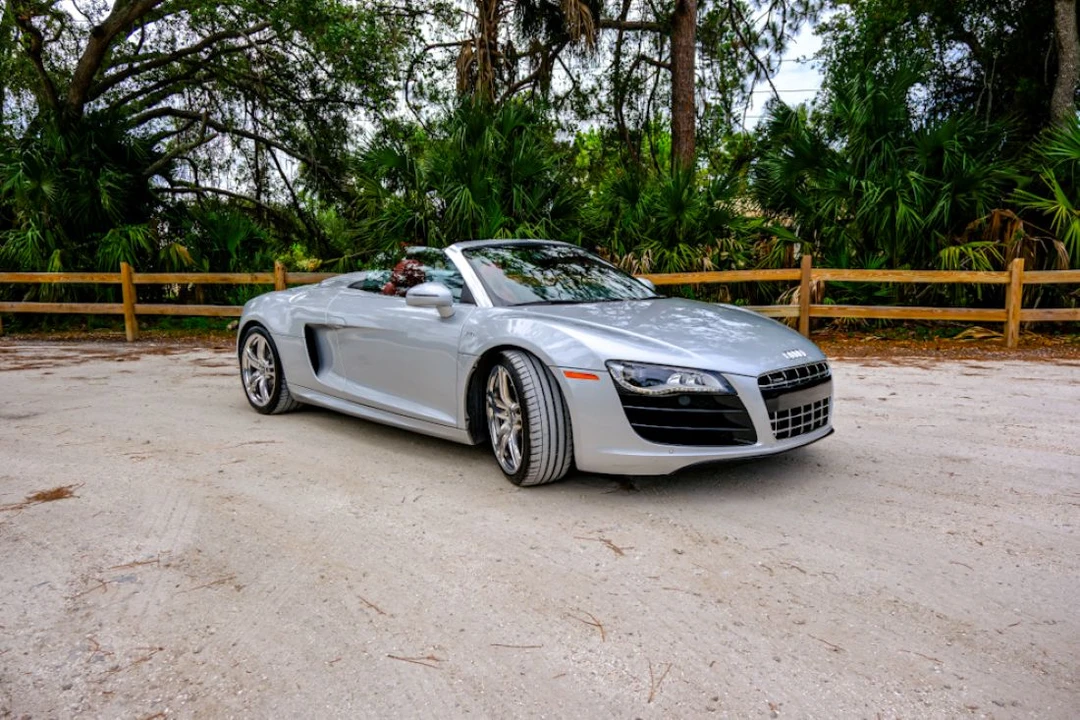 2011 Audi 42 R8 - Image 5 of 31