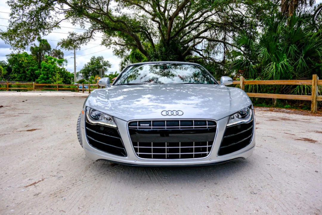 2011 Audi 42 R8 - Image 4 of 31