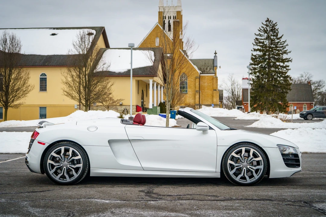 2011 Audi 42 R8 - Image 17 of 31