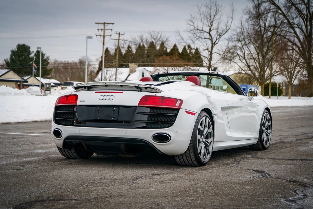 2011 Audi 42 R8 - Image 19 of 31