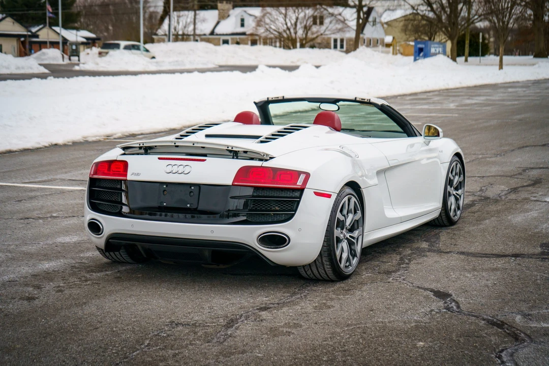 2011 Audi 42 R8 - Image 18 of 31