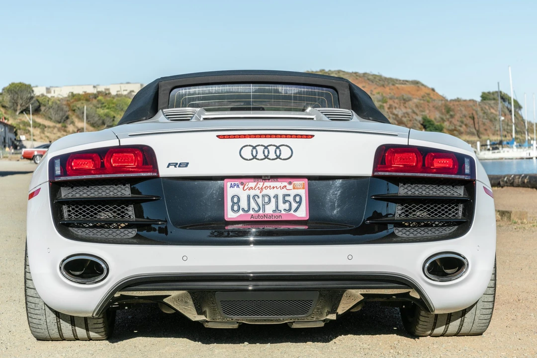 2011 Audi 42 R8 - Image 6 of 31