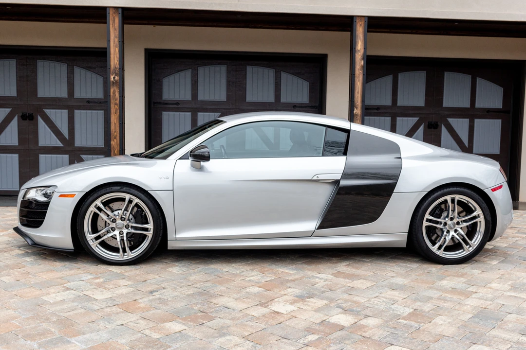 2011 Audi 42 R8 - Image 2 of 31