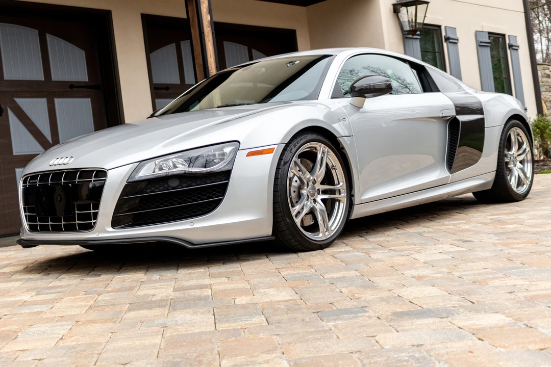 2011 Audi 42 R8 - Image 10 of 31