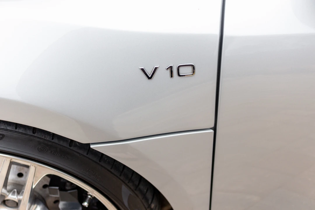 2011 Audi 42 R8 - Image 20 of 31