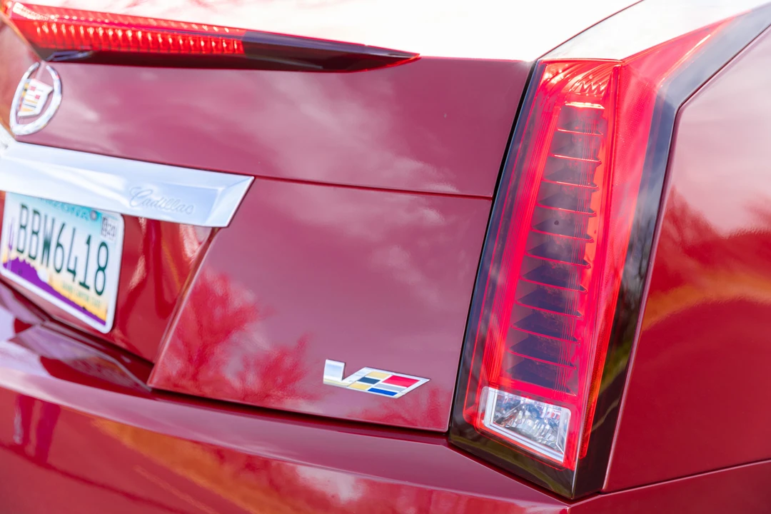 2011 Cadillac CTS-V 2nd Gen - Image 25 of 31
