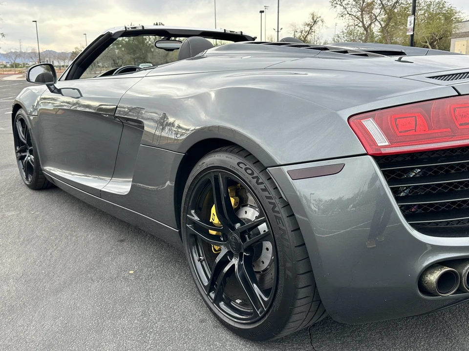2012 Audi 42 R8 - Image 25 of 31