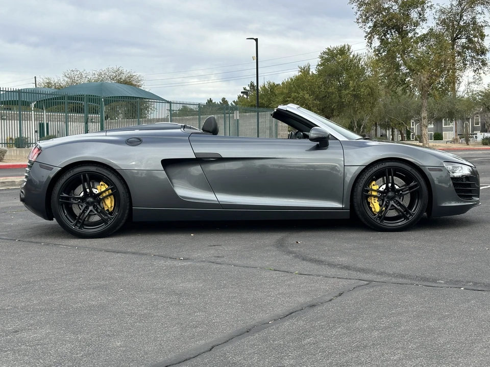 2012 Audi 42 R8 - Image 8 of 31