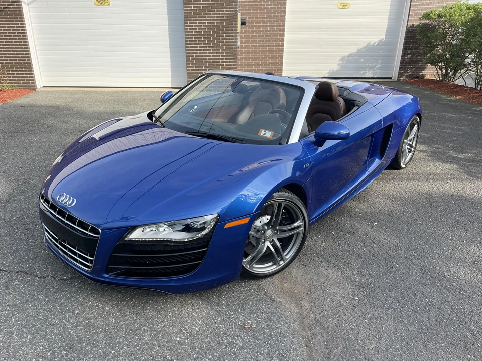 2012 Audi 42 R8 - Image 2 of 31