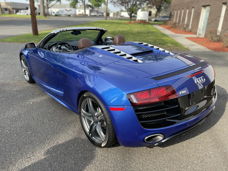 2012 Audi 42 R8 - Image 6 of 31