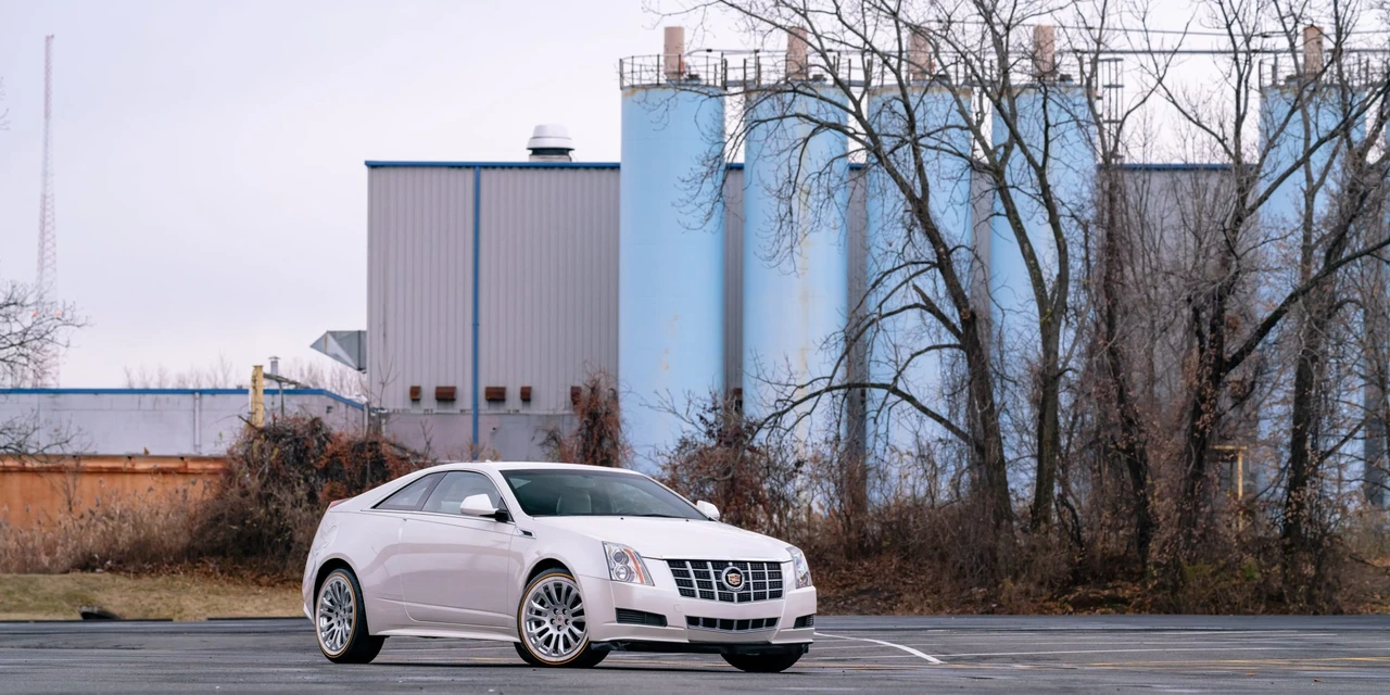 2012 Cadillac CTS 2nd Gen - Image 2 of 31
