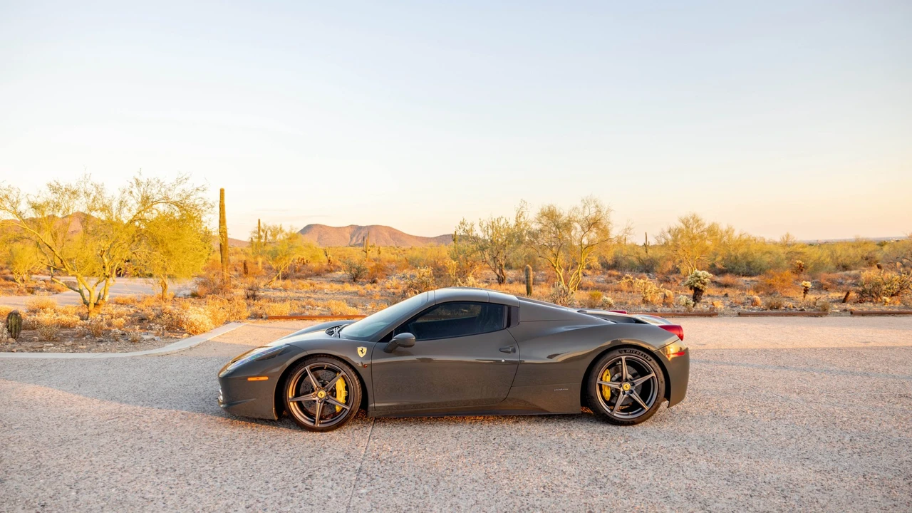 2012 Ferrari 458 Spider - Image 10 of 31