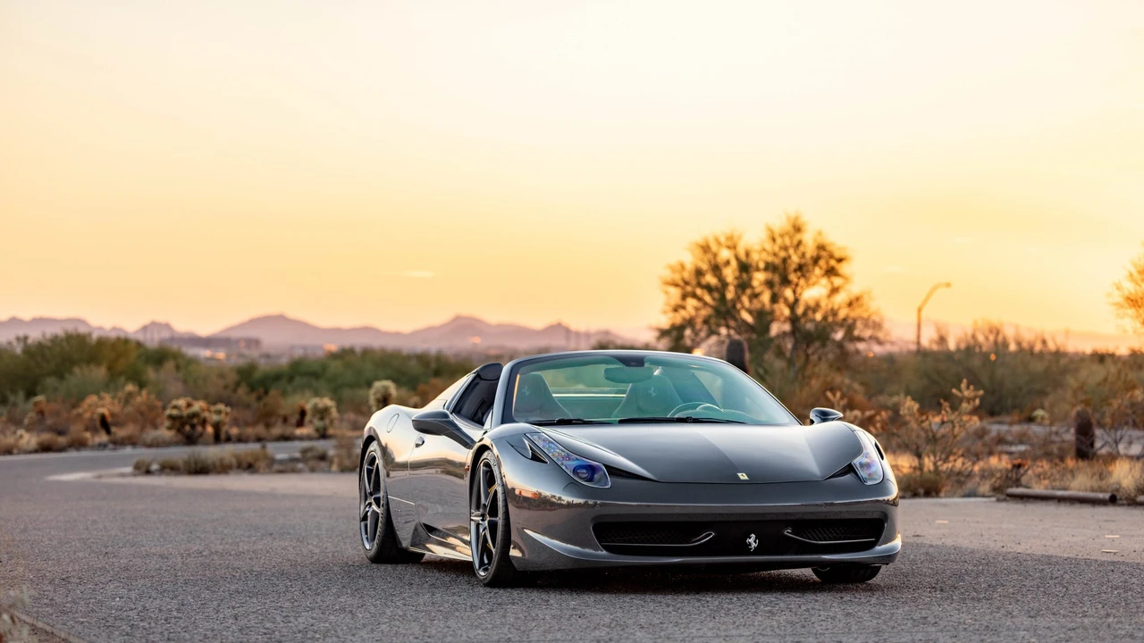 2012 Ferrari 458 Spider - Image 18 of 31