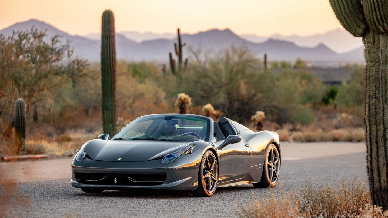 2012 Ferrari 458 Spider - Image 14 of 31