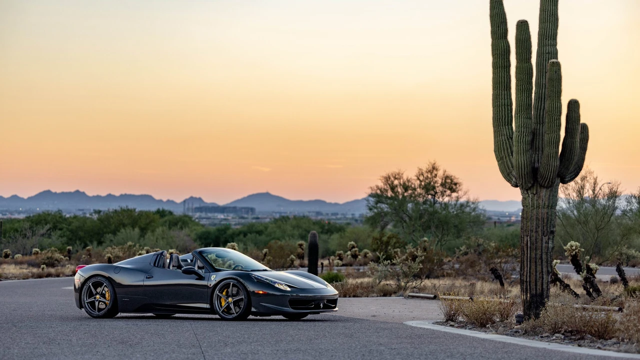 2012 Ferrari 458 Spider - Image 25 of 31