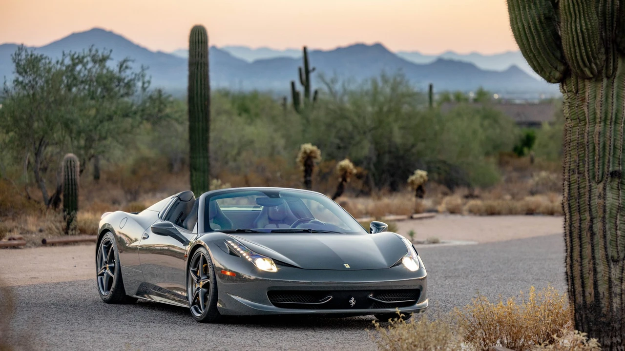 2012 Ferrari 458 Spider - Image 17 of 31