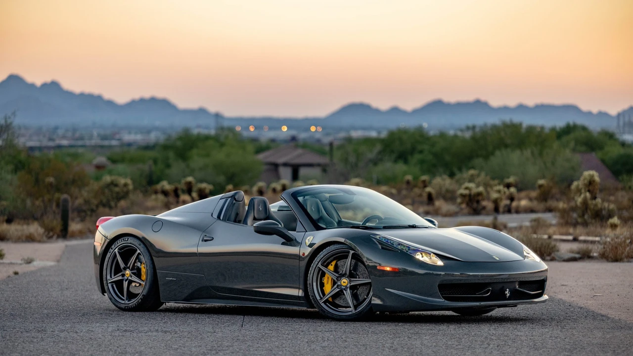 2012 Ferrari 458 Spider - Image 21 of 31
