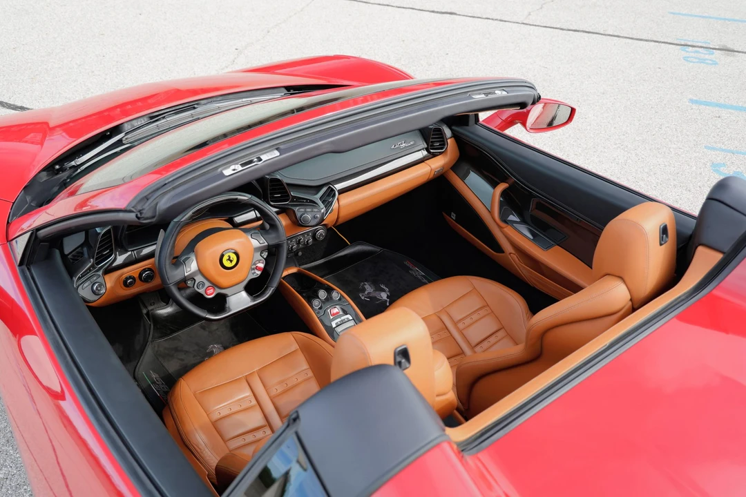 2012 Ferrari 458 Spider - Image 28 of 31