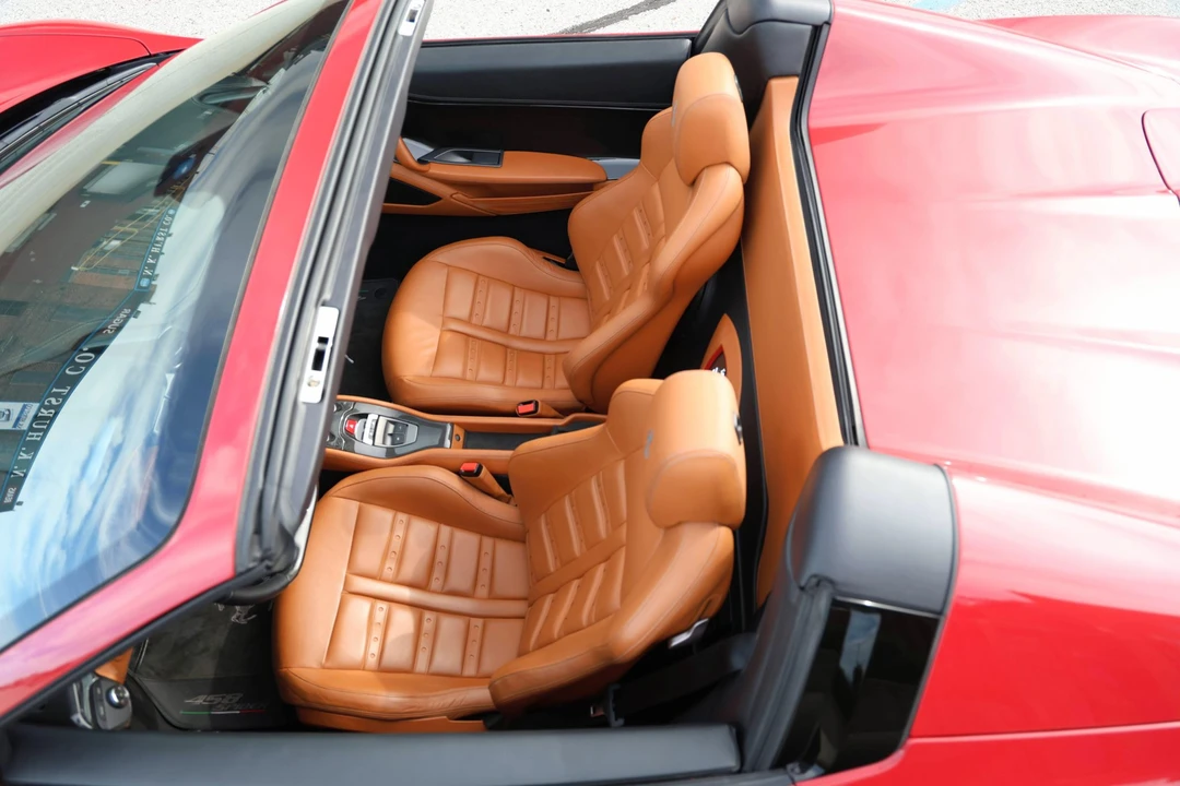 2012 Ferrari 458 Spider - Image 29 of 31