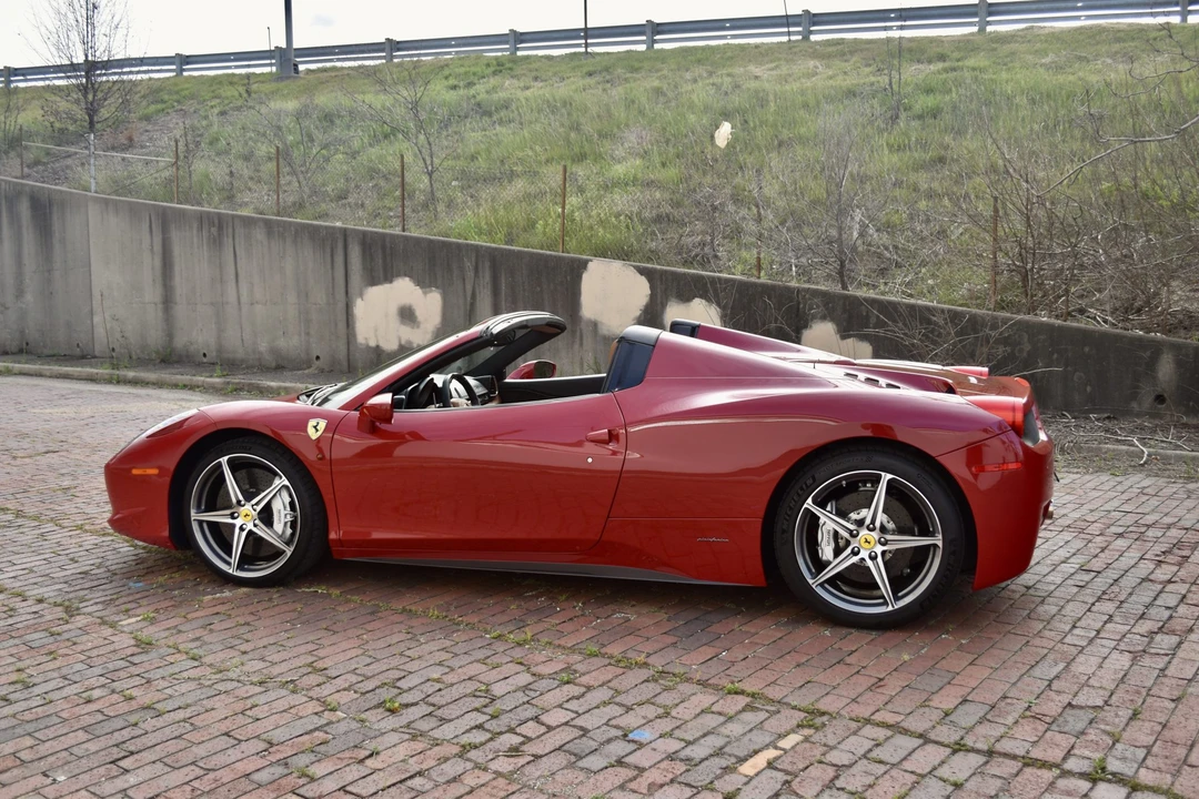 2012 Ferrari 458 Spider - Image 7 of 31