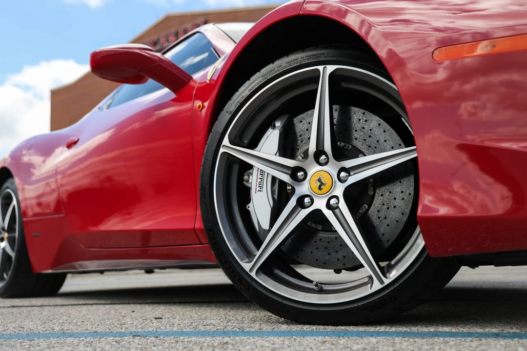 2012 Ferrari 458 Spider - Image 24 of 31