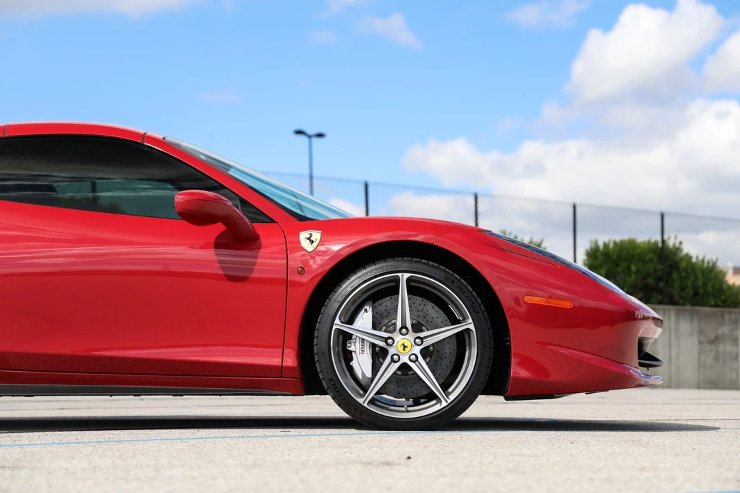 2012 Ferrari 458 Spider - Image 18 of 31