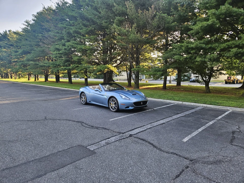 2012 Ferrari California - Image 8 of 31