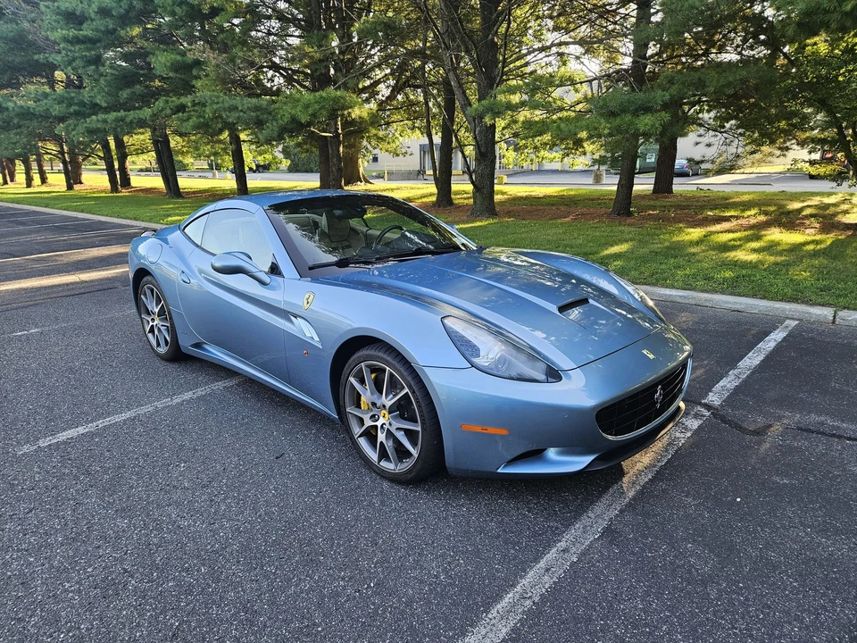 2012 Ferrari California - Image 18 of 31