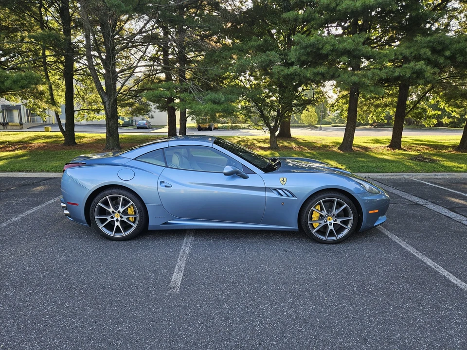 2012 Ferrari California - Image 19 of 31