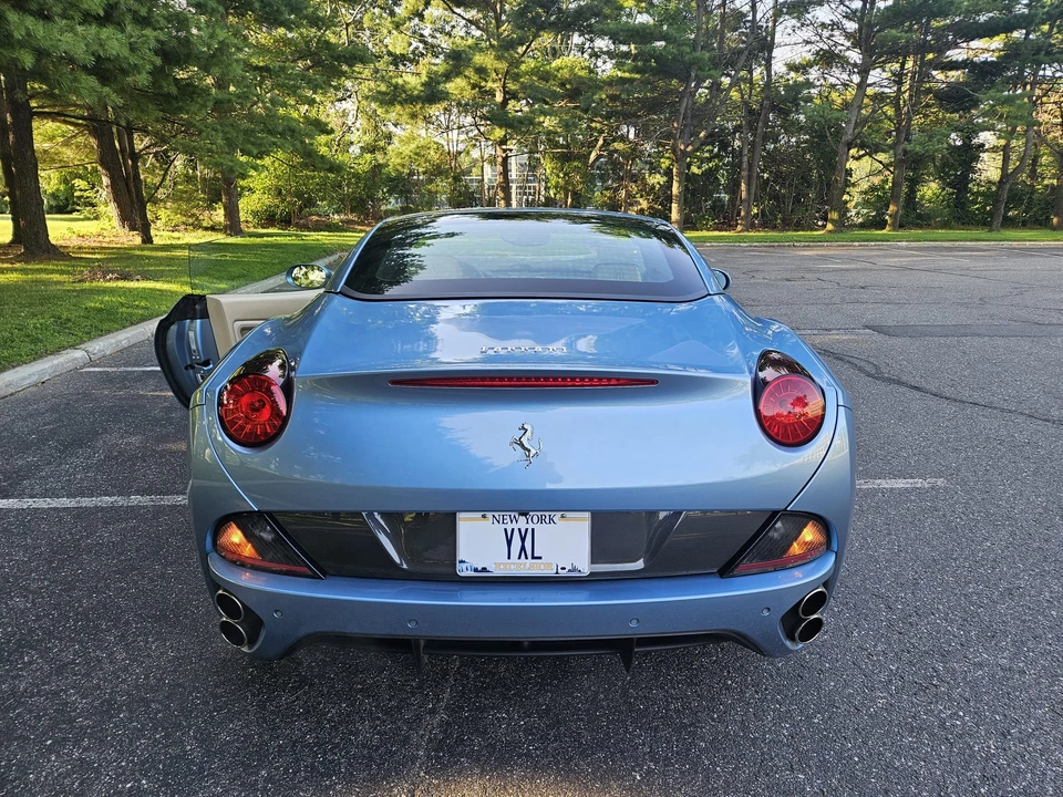 2012 Ferrari California - Image 22 of 31