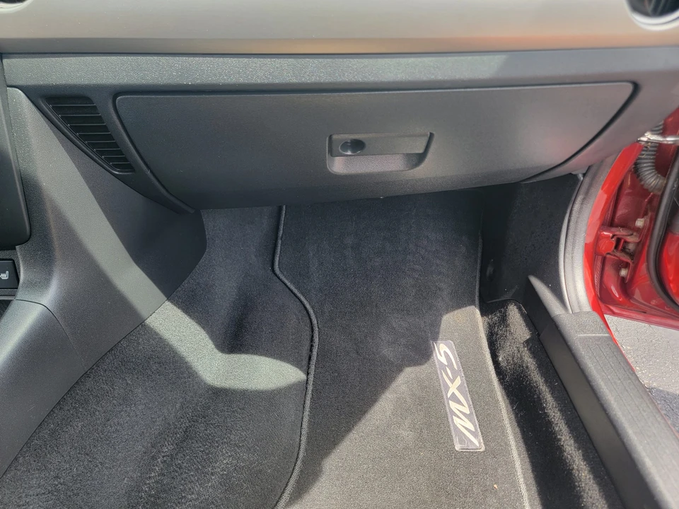 2012 Mazda NC MX-5 Miata - Image 28 of 31