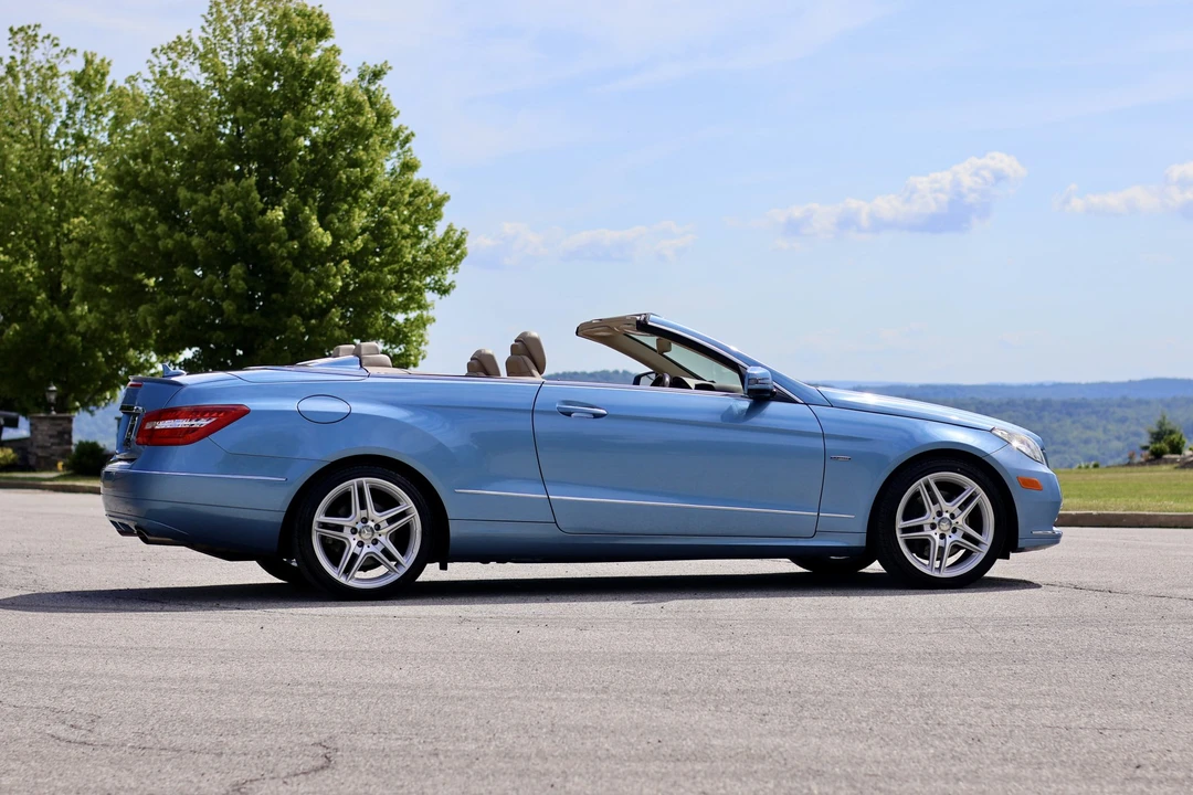2012 Mercedes-Benz C207/A207 E-Class Coupe & Convertible - Image 11 of 31