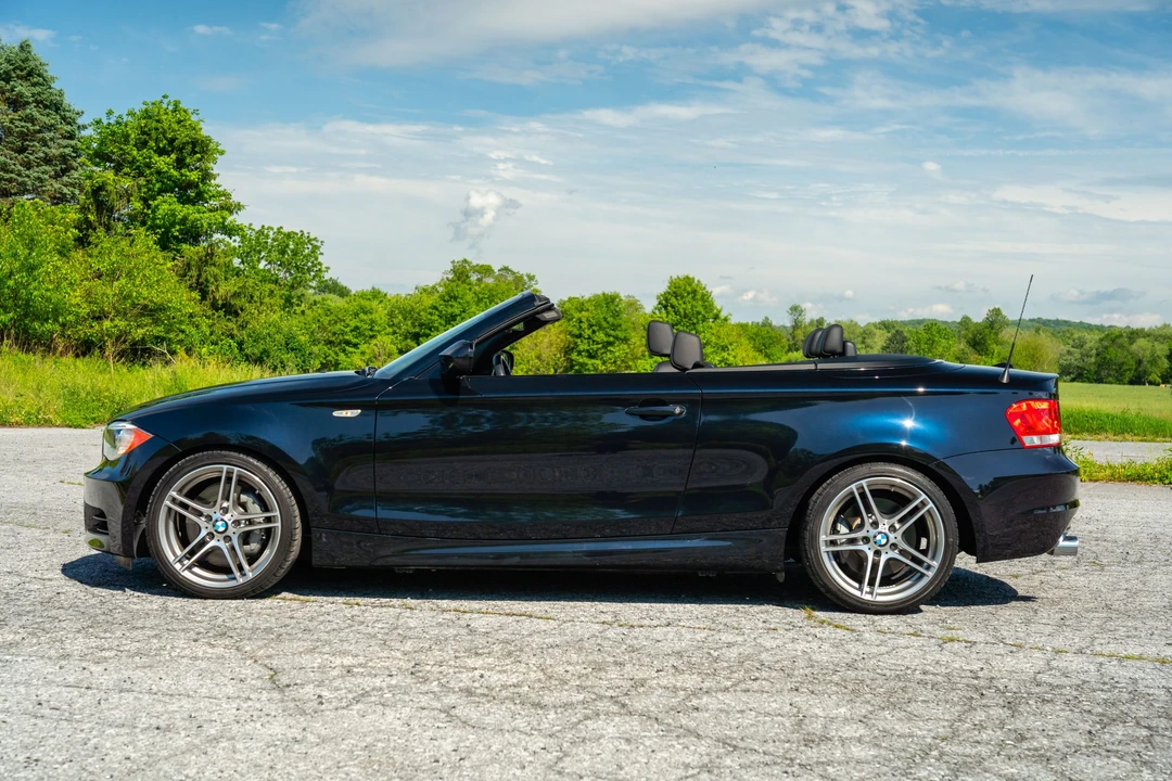 2013 BMW E82 135i & 135is - Image 5 of 31