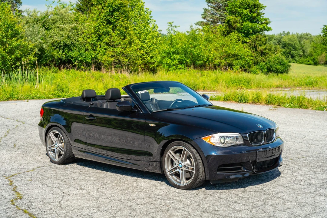 2013 BMW E82 135i & 135is - Image 29 of 31
