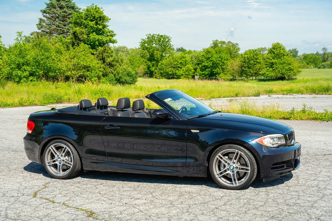 2013 BMW E82 135i & 135is - Image 27 of 31