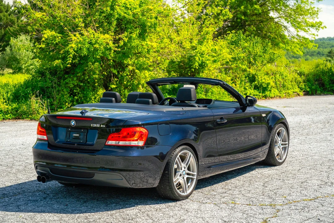 2013 BMW E82 135i & 135is - Image 20 of 31