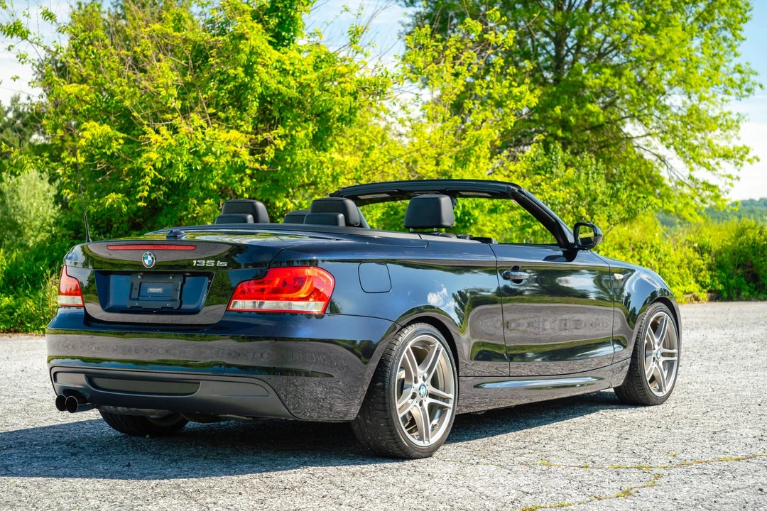 2013 BMW E82 135i & 135is - Image 19 of 31