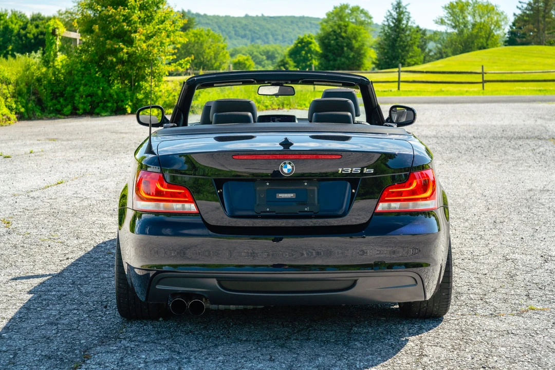 2013 BMW E82 135i & 135is - Image 16 of 31