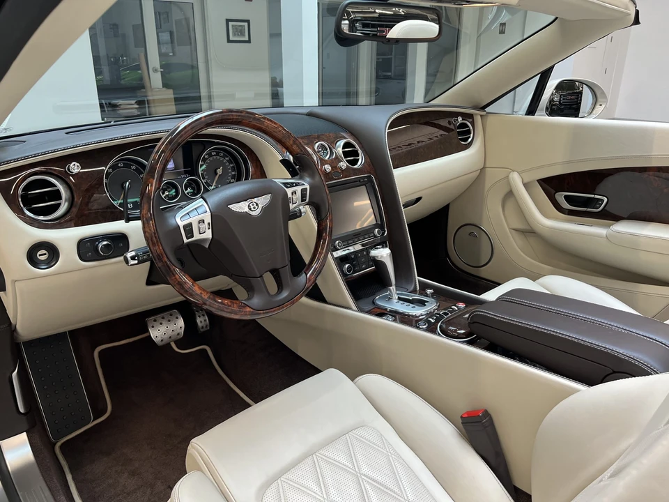 2013 Bentley Continental GTC - Image 29 of 31