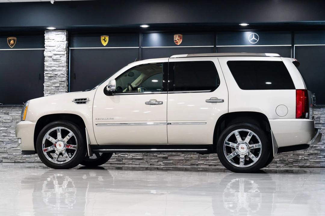 2013 Cadillac Escalade & EXT 3rd Gen - Image 29 of 31