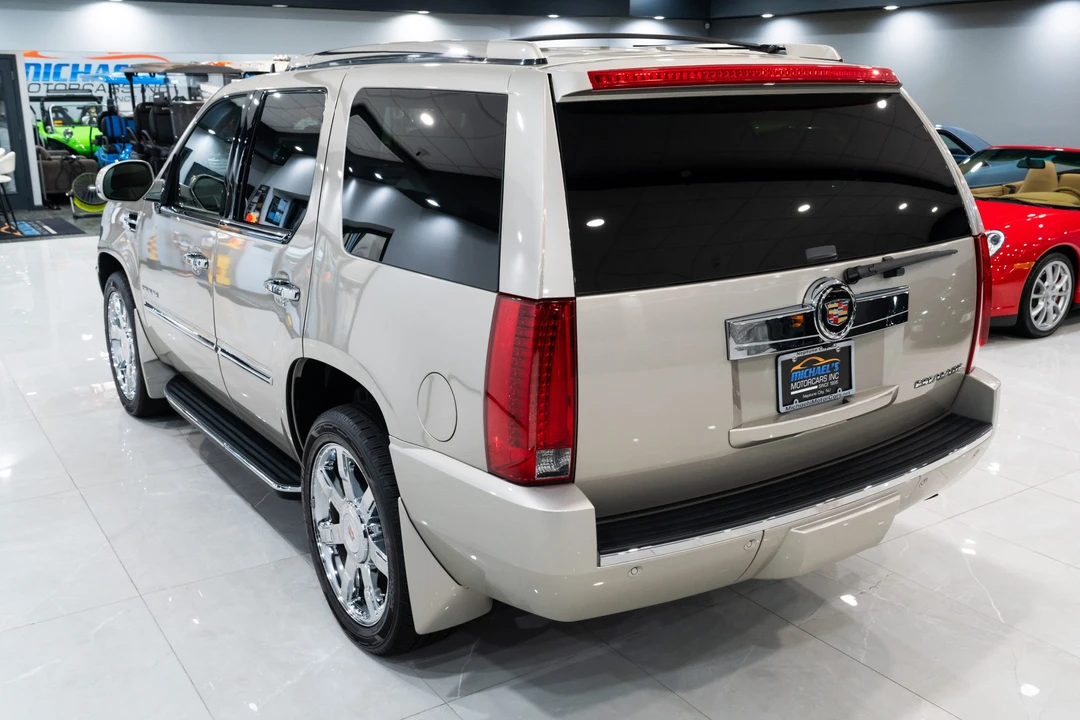 2013 Cadillac Escalade & EXT 3rd Gen - Image 28 of 31