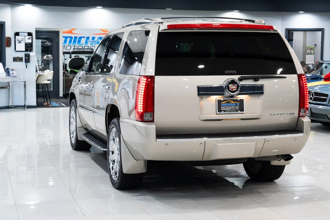 2013 Cadillac Escalade & EXT 3rd Gen - Image 27 of 31